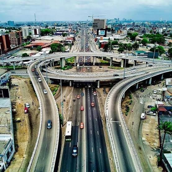Pont et échangeur à Abidjan